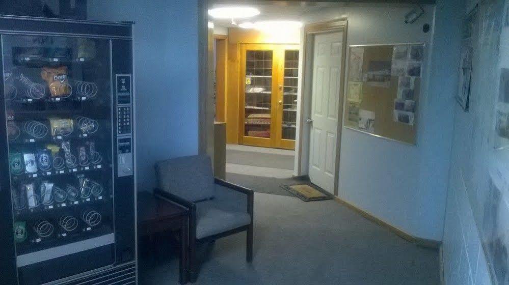 North Adventure Hotel Cochrane